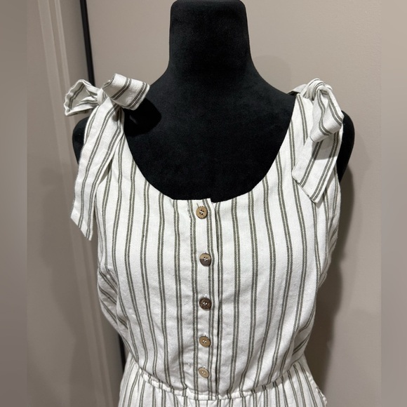 Mod Ref Classic White Top - Picture 5 of 7